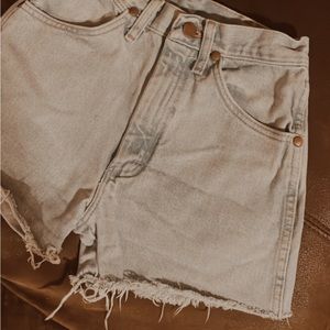 Light Wash Mid Length Wrangler Shorts